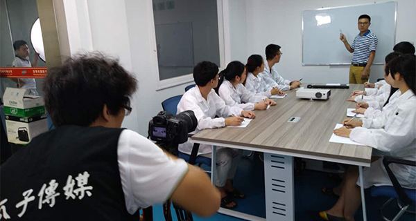 紅瓜子傳媒拍攝企業宣傳片